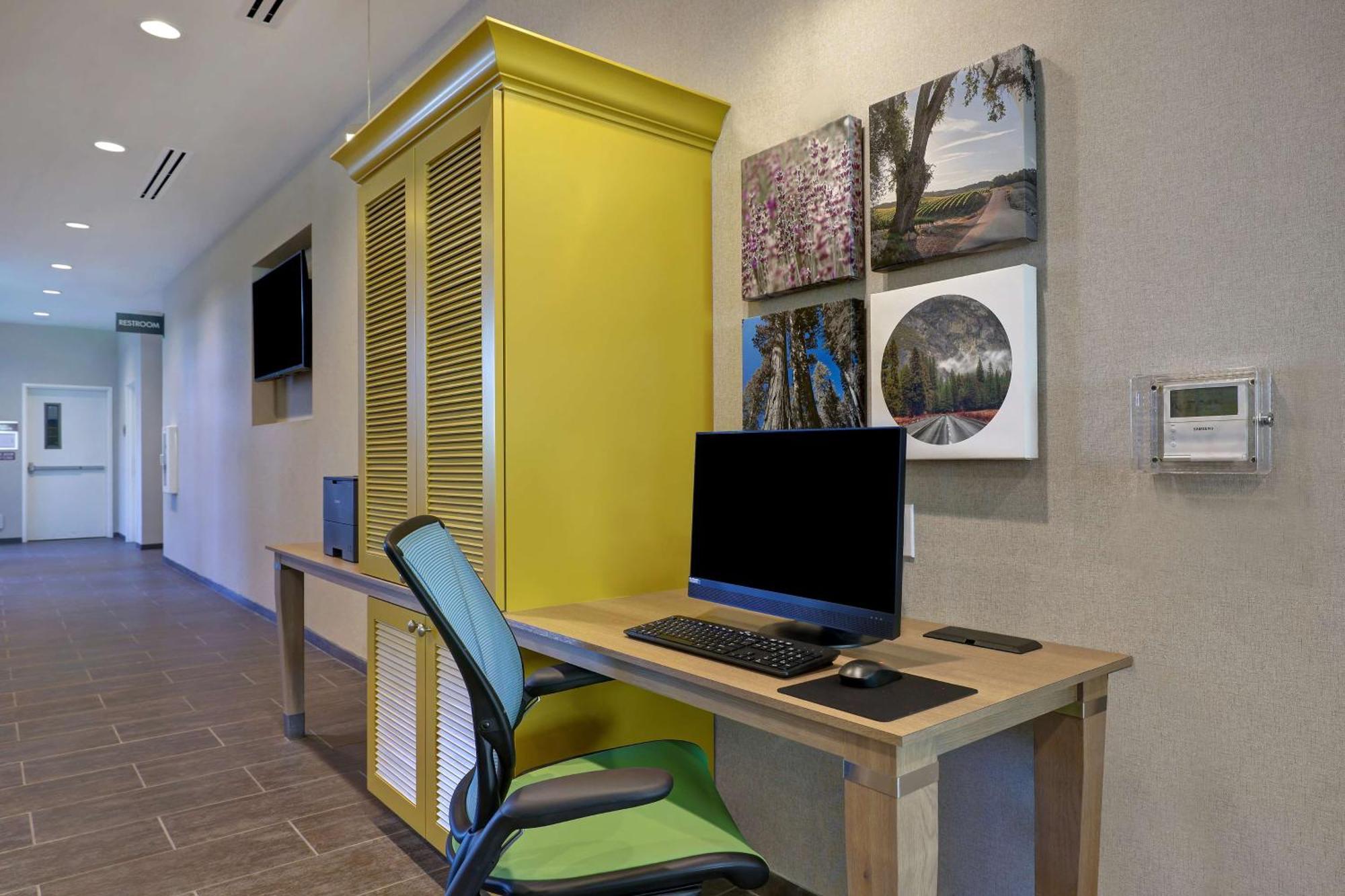 Home2 Suites By Hilton Turlock, Ca Экстерьер фото