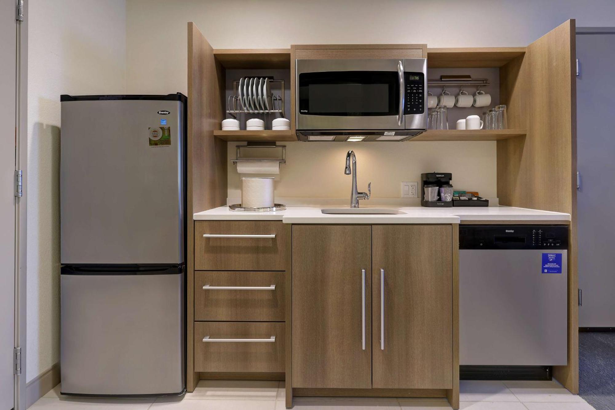 Home2 Suites By Hilton Turlock, Ca Экстерьер фото