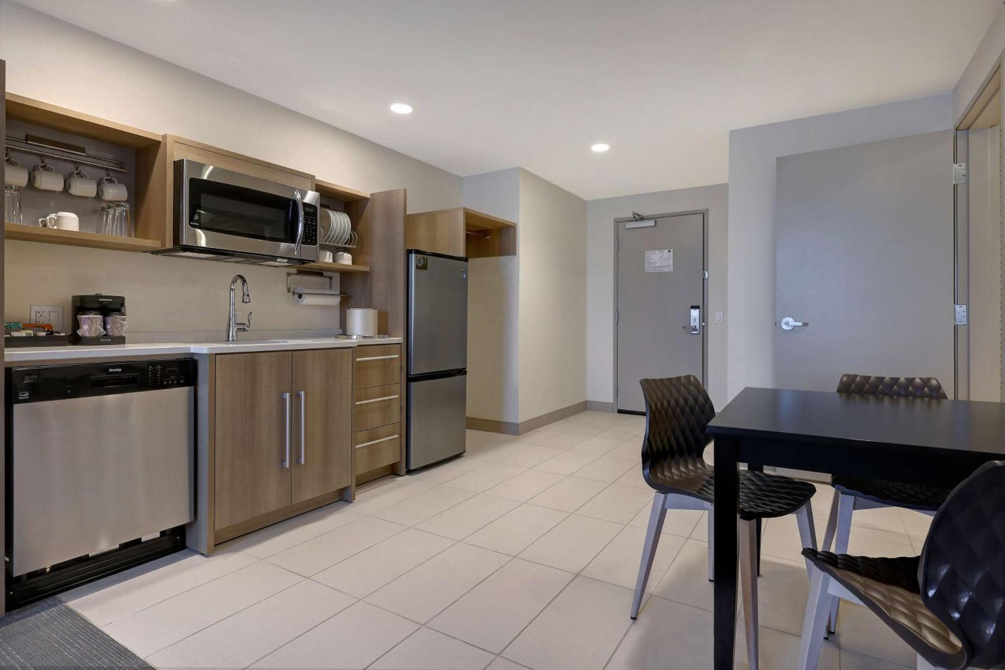 Home2 Suites By Hilton Turlock, Ca Экстерьер фото